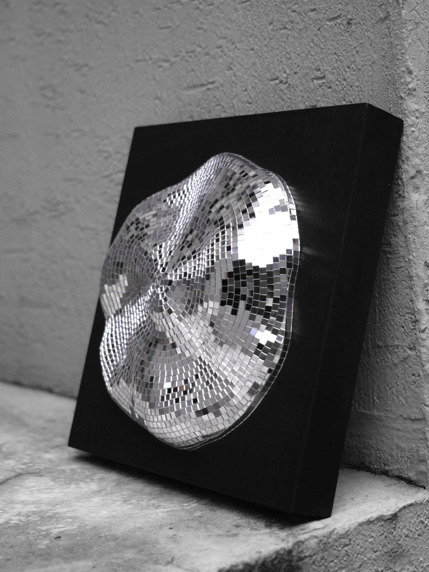 Event horizon / white hole #1